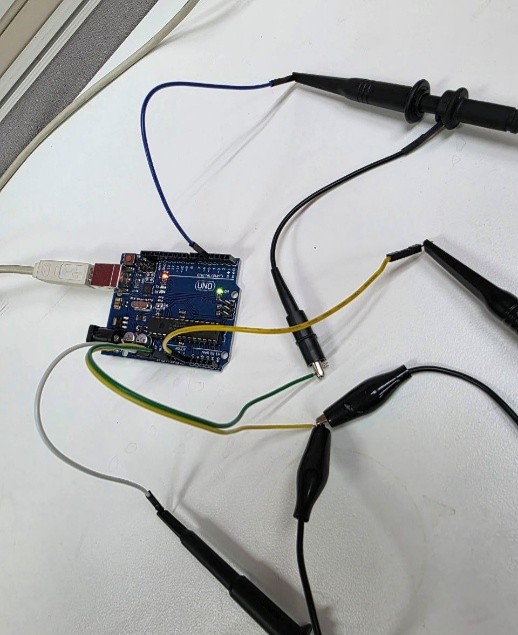 Fig 1 — Jumper wires used with passive probes